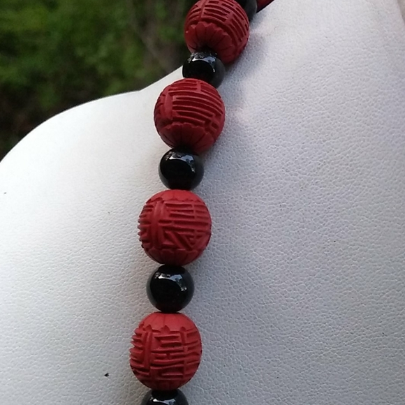 *UNSIGNED BOOK PC* c'70s Carved Chinese Longevity Bead Necklace - Picture 7 of 13